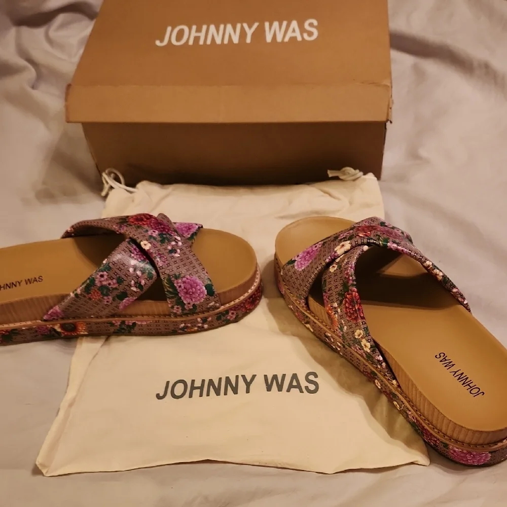 Johnny Was Sandals - Jenna X Band Sandal PRICE IS FIRM - Picture 3 of 4